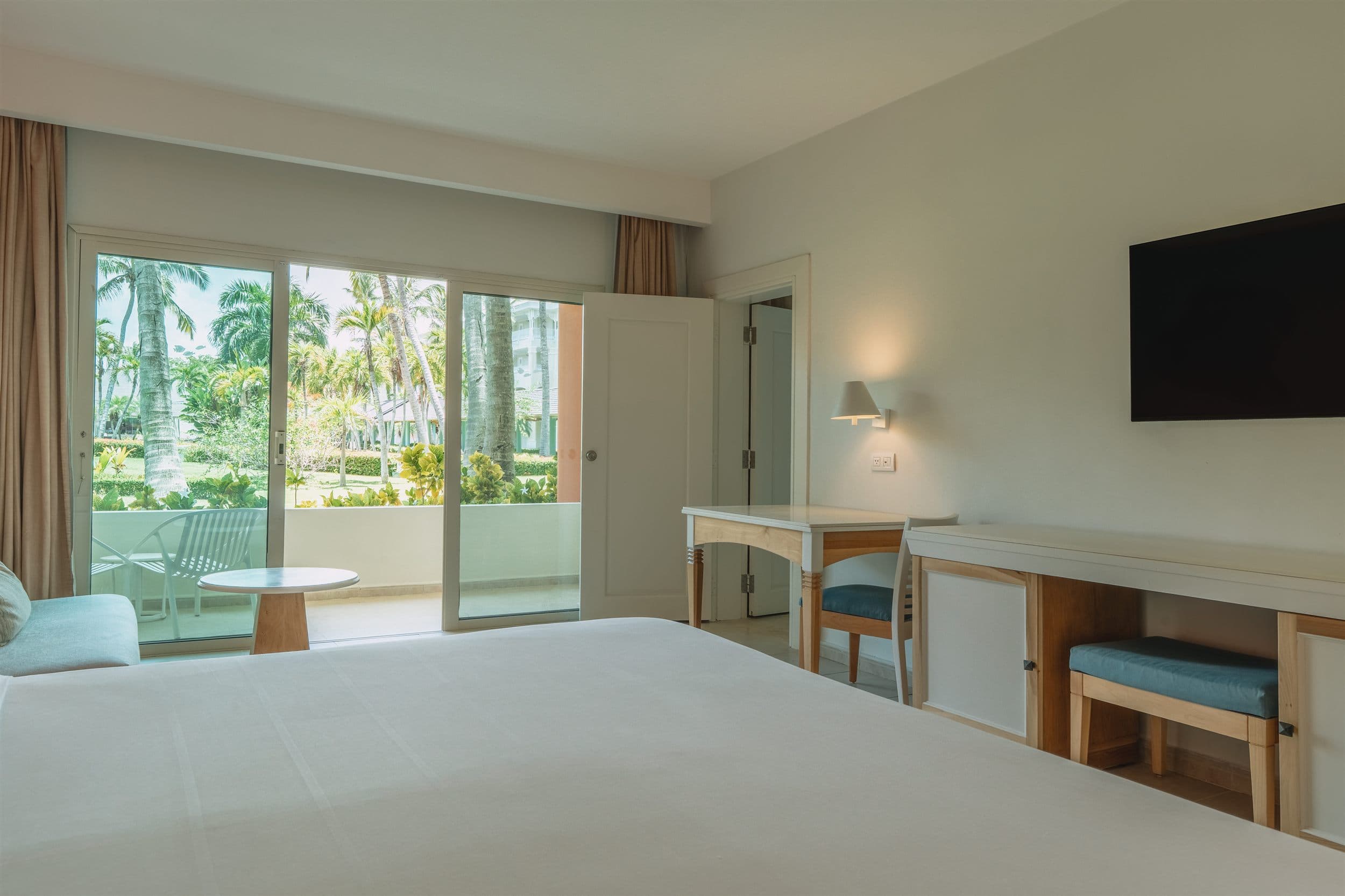 Iberostar Waves Punta Cana
