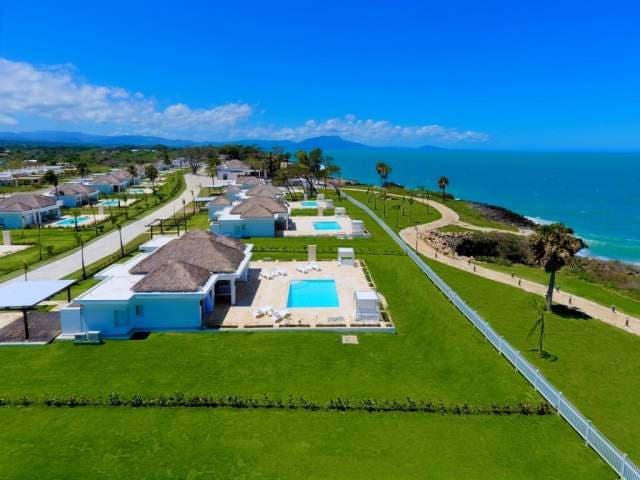 Ocean Village Deluxe