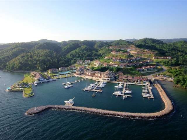 The Bannister - Hotel & Yacht Club