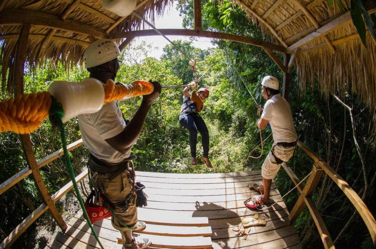 Ziplines en Juana Vicente