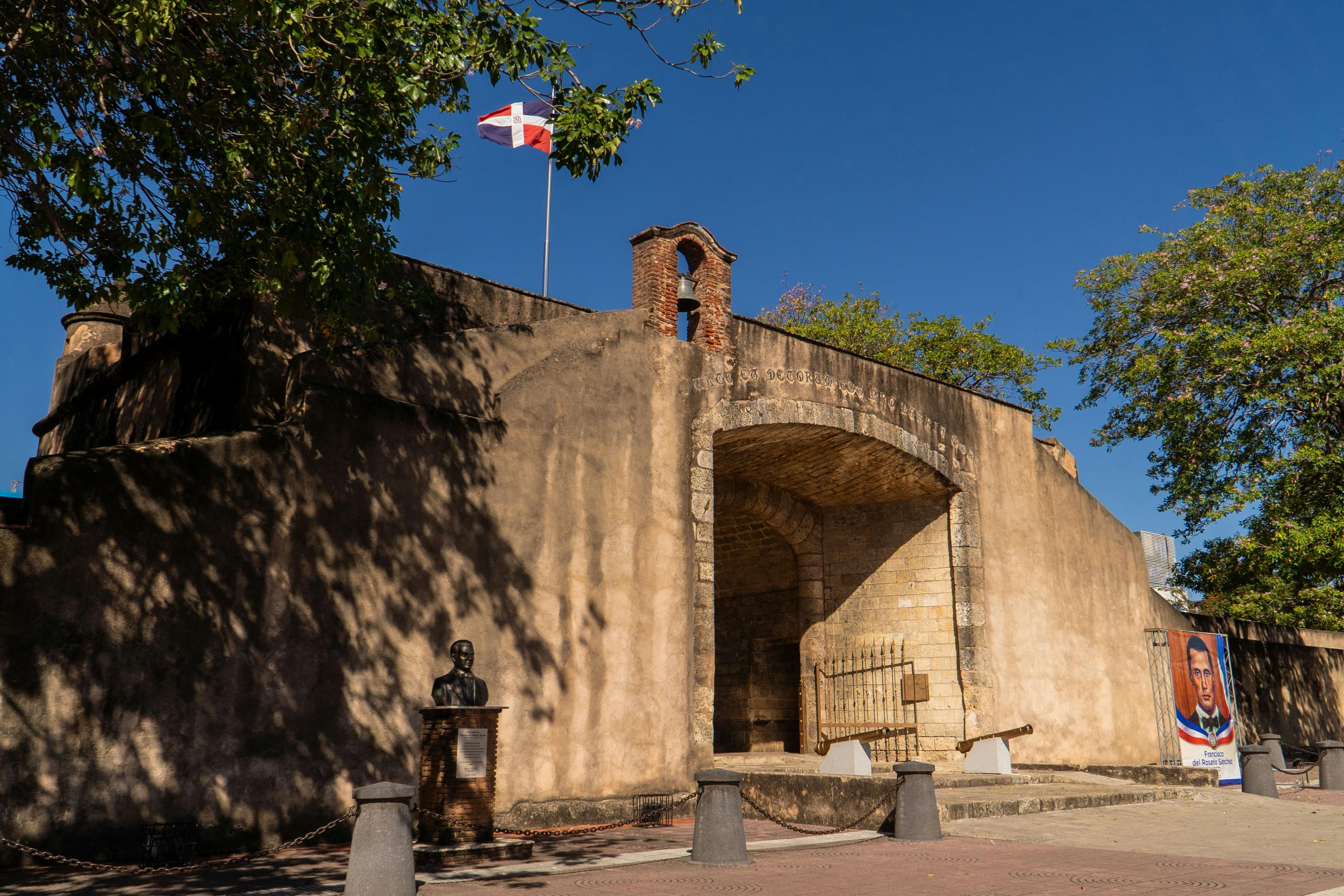 Puerta del Conde